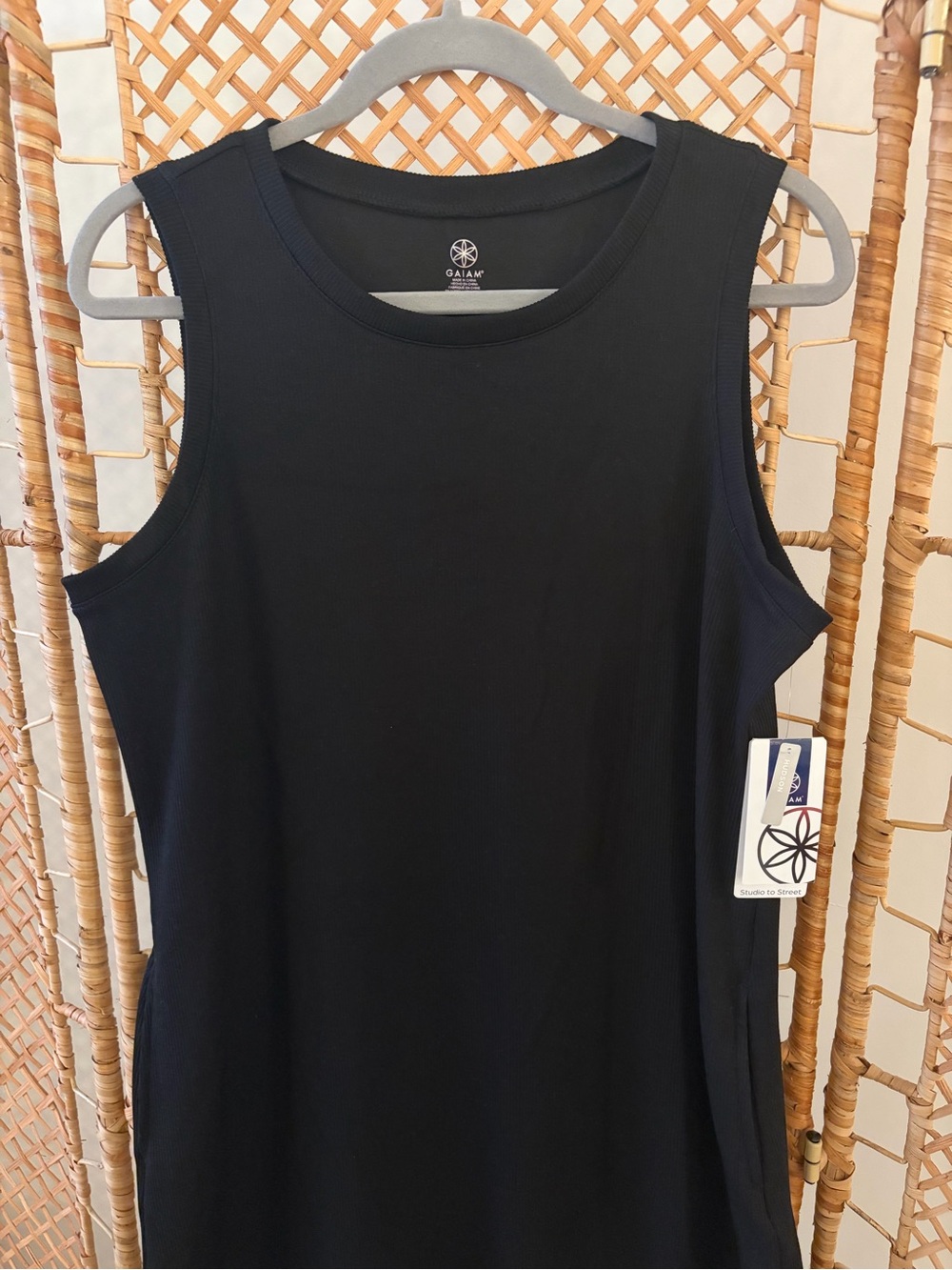 NWT GAIAM Black Ribbed Crewneck Knee-Length Tank Dress - Picture 3 of 8